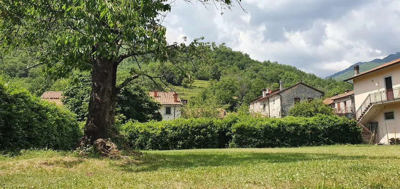 Villa Il Capriolo à Tavernelle  0*, Tavernelle (Massa-Carrara) Italie
